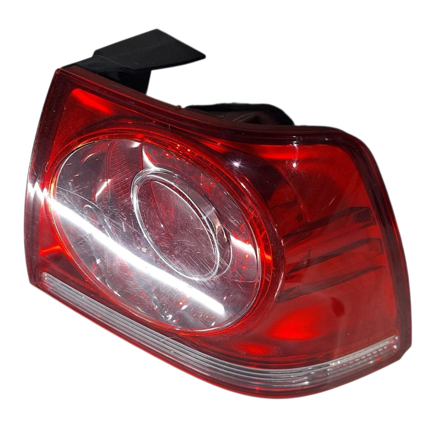 LANTERNA DIREITA VOLKSWAGEN BORA 1999 2007