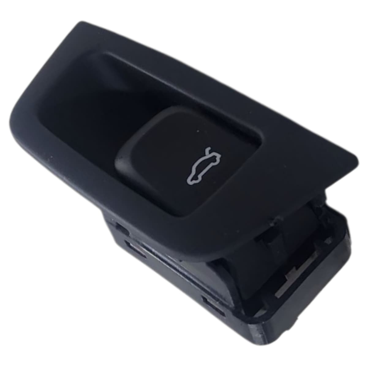 BOTAO ABERTURA PORTA MALAS AUDI Q3 2013 2019