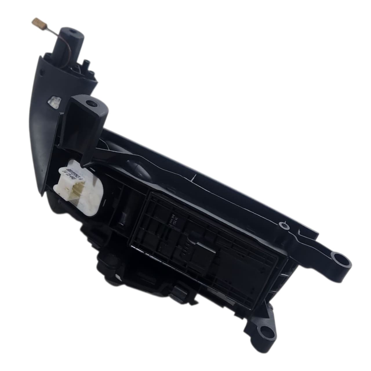 MOLDURA COMANDO VIDRO PORTA DIANT ESQ AUDI Q3 2013 2019 