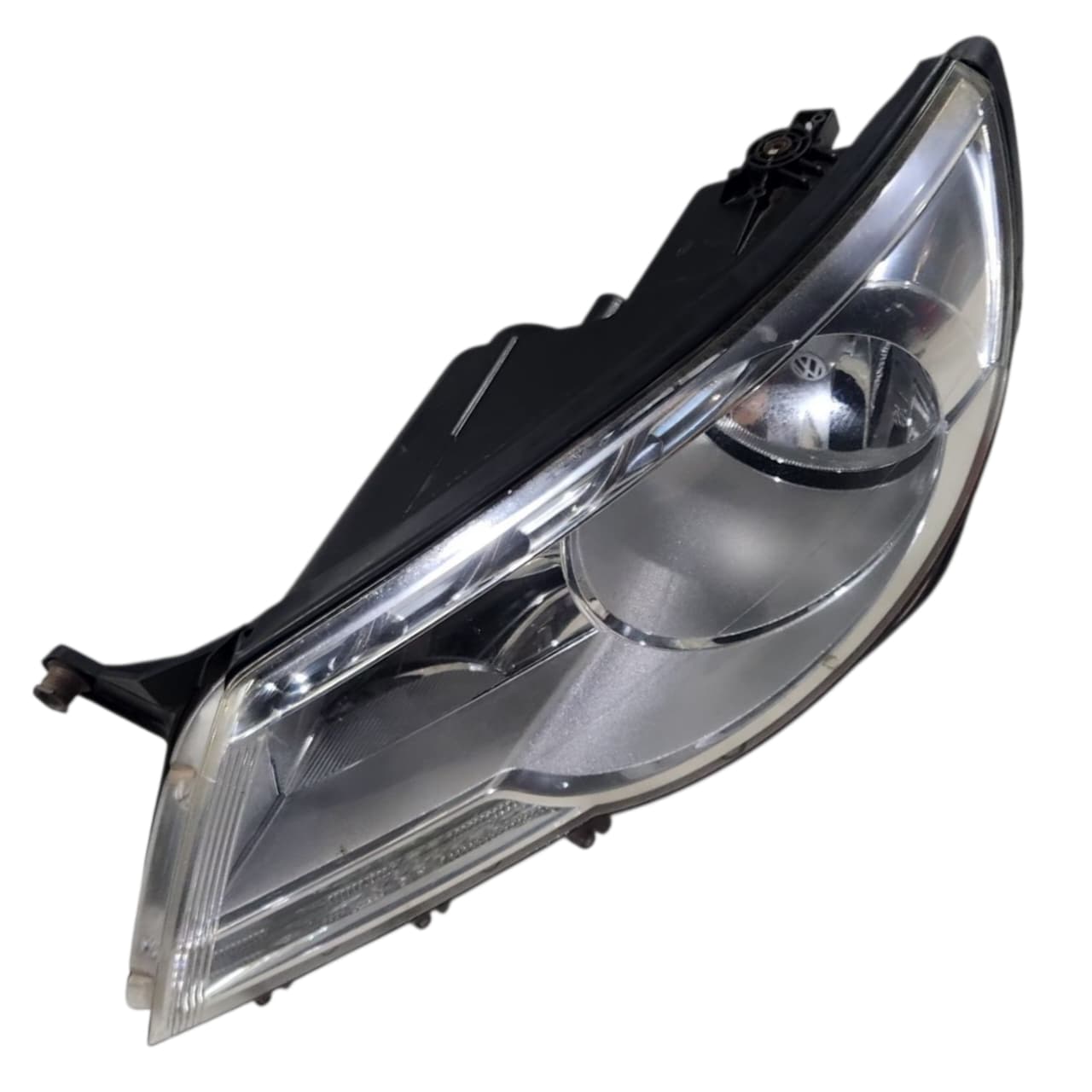 FAROL ESQUERDO TIGUAN 2010 2012