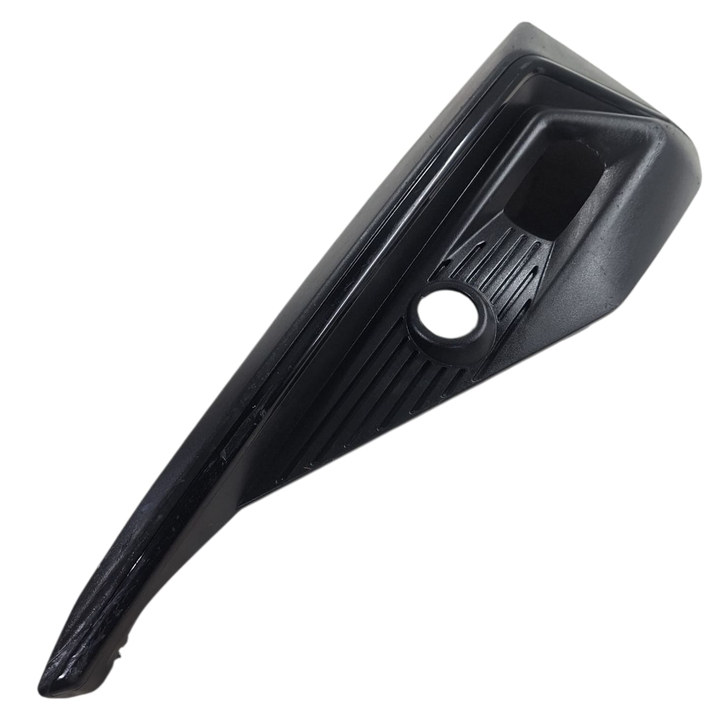 MOLDURA FAROL MILHA ESQUERDO GWM HAVAL H6 2023 2025