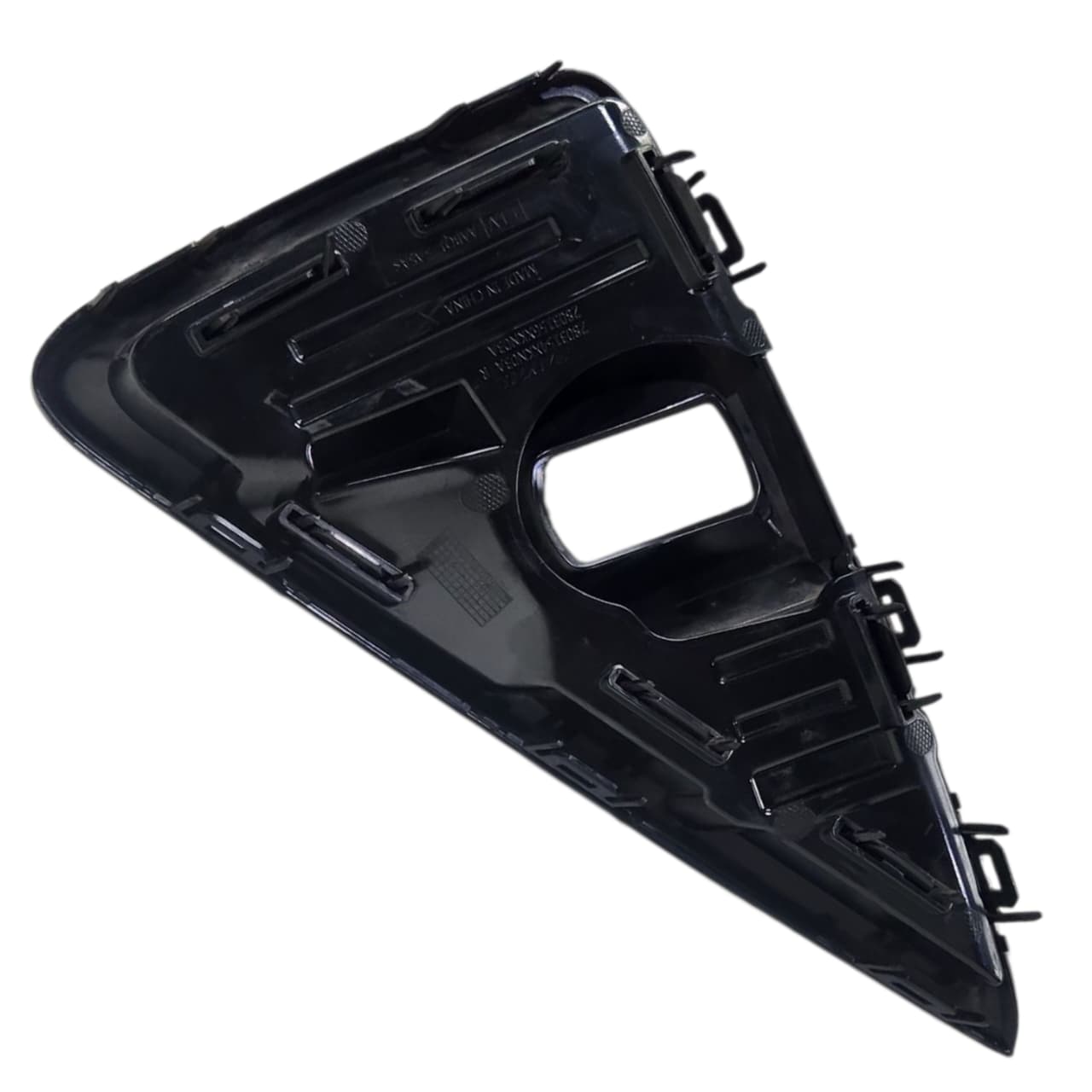 MOLDURA FAROL MILHA DIREITO GWM HAVAL H6 GT 2023 2026