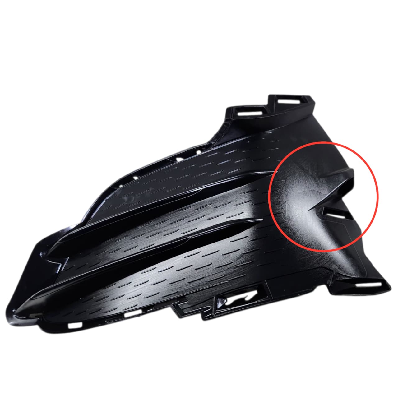 MOLDURA FAROL MILHA DIREITO MERCEDES GLA 250 H247 2020 2026