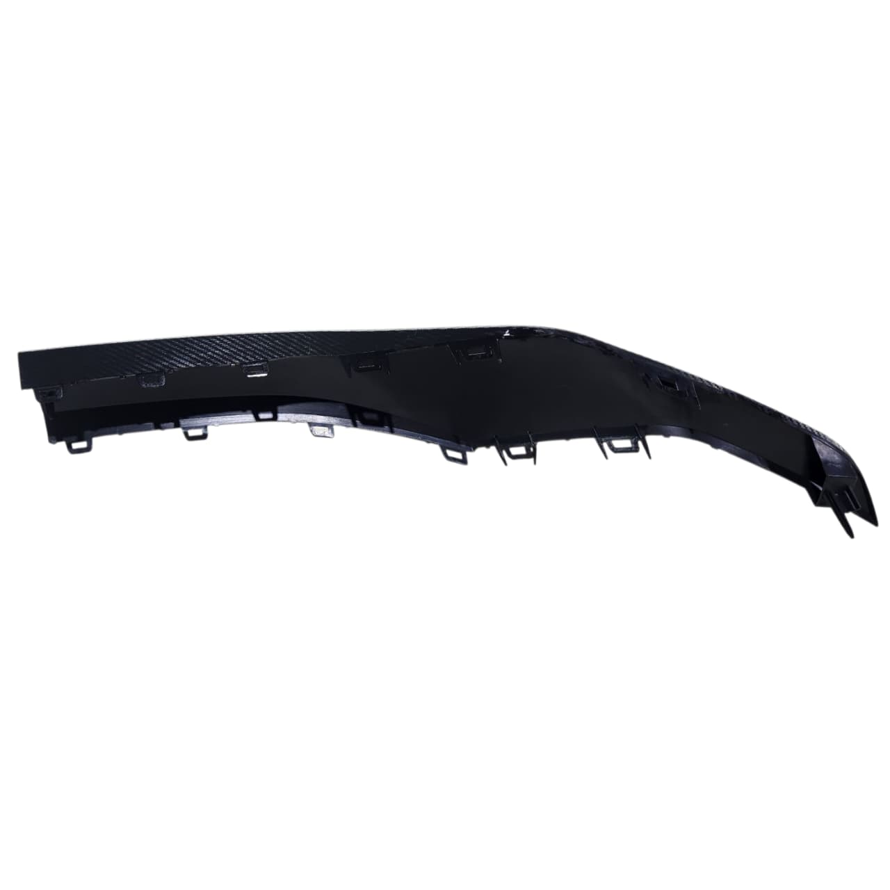 MOLDURA INFERIOR ESQ PARACHOQUE DIANT GWM HAVAL H6 GT 2023