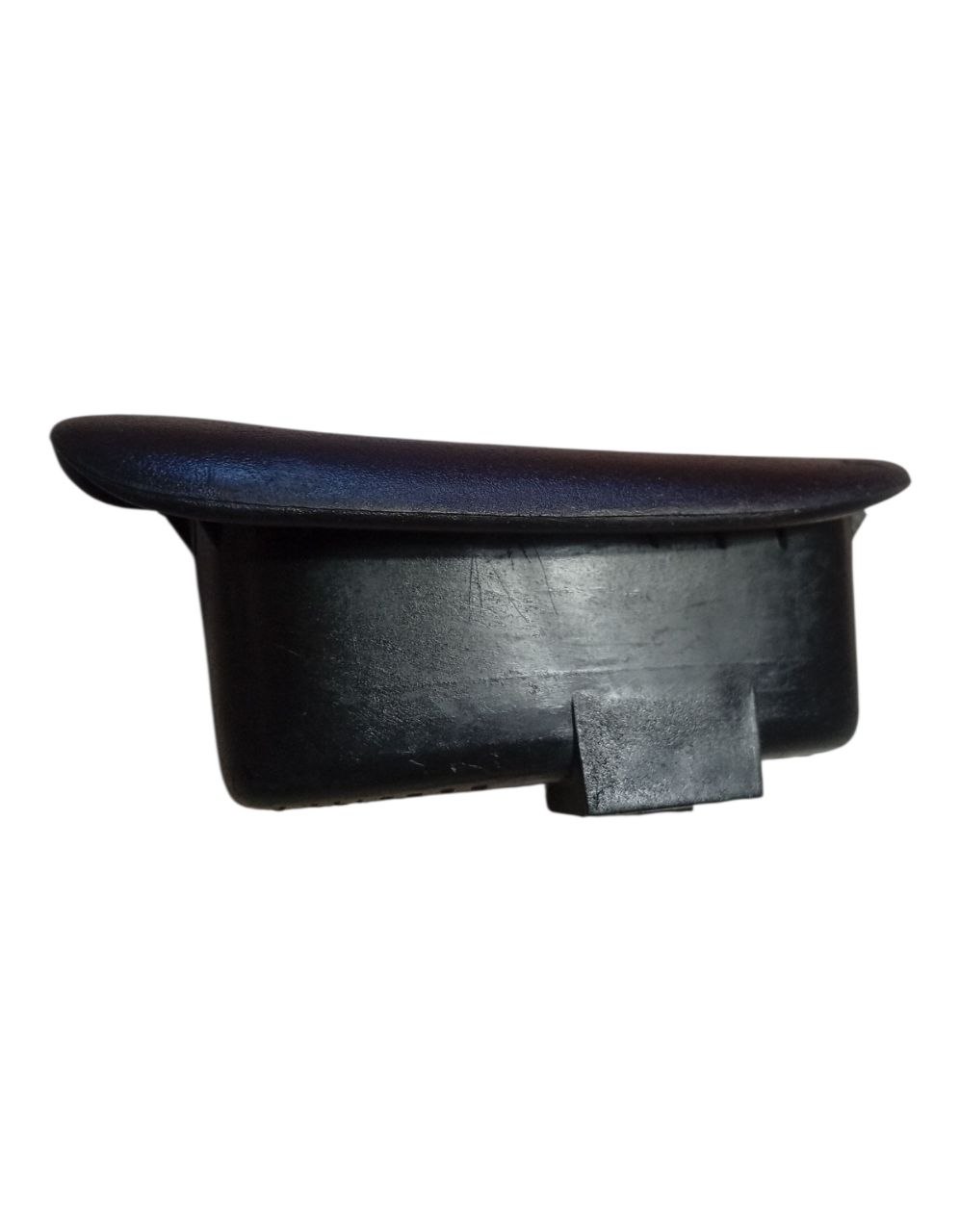 Moldura puxador interno  direito  peugeot 2006