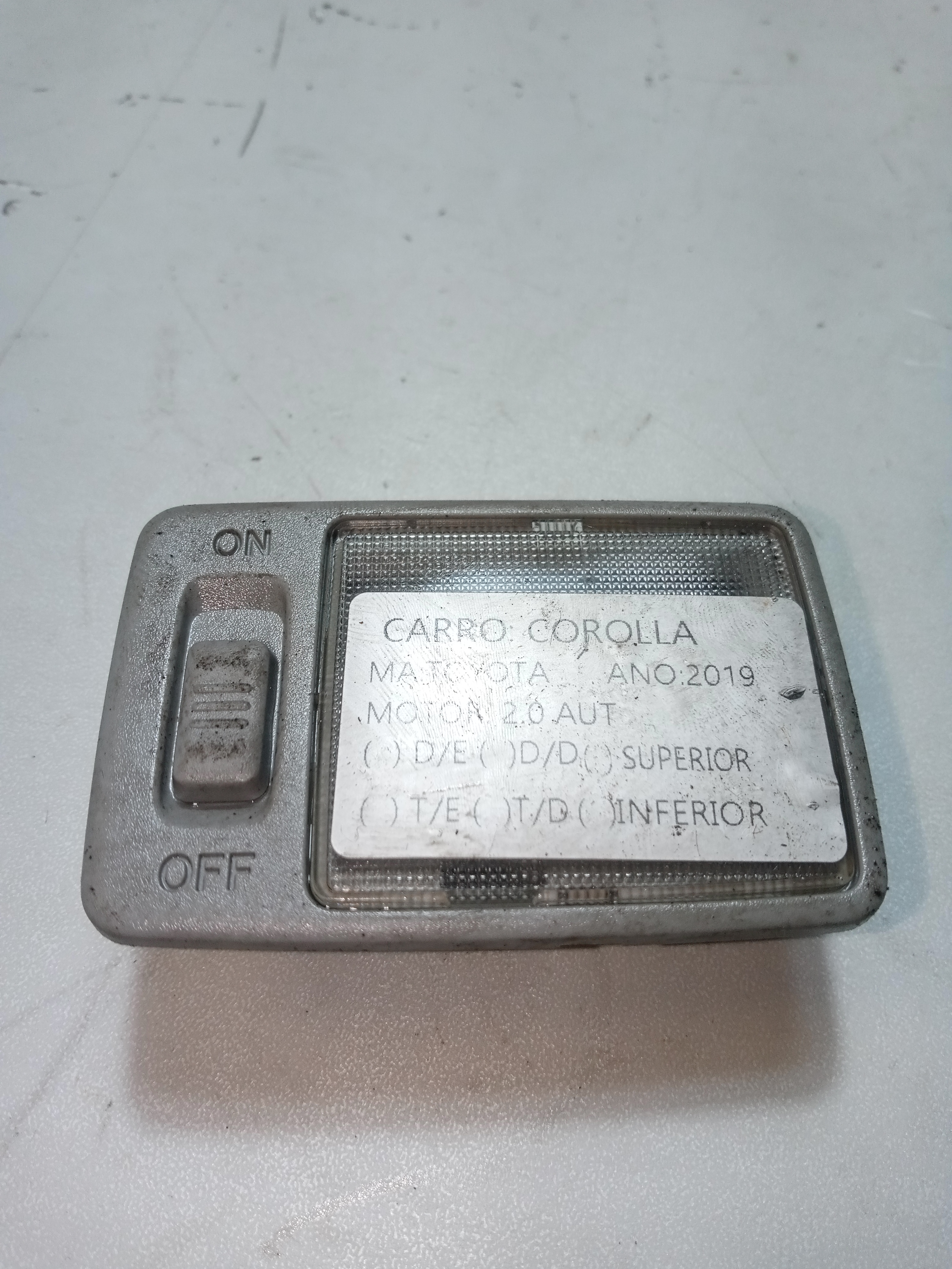 Luz Cortesia Teto Toyota Corolla 2010 2016