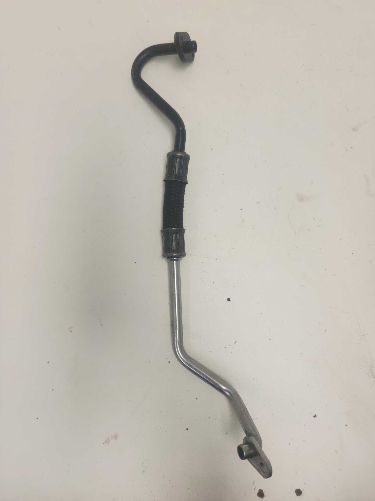 Mangueira radiador oleo direito (menor) cb 250f twister