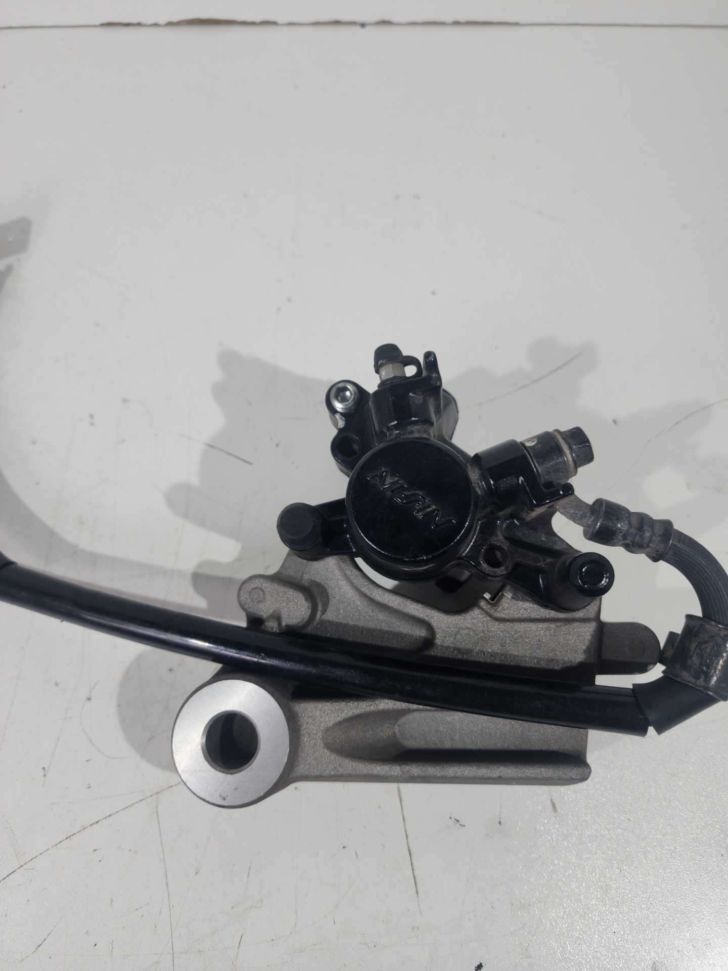 Pinça traseira Honda cb twister 300 sem abs