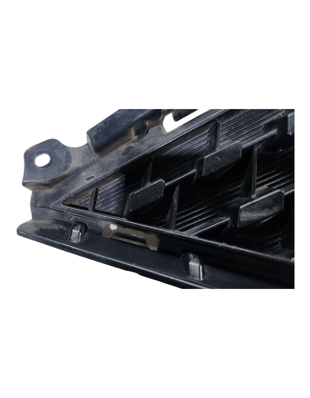 GRADE INFERIOR PARACHOQUE DIANT GWM HAVAL H6 2023 2025 