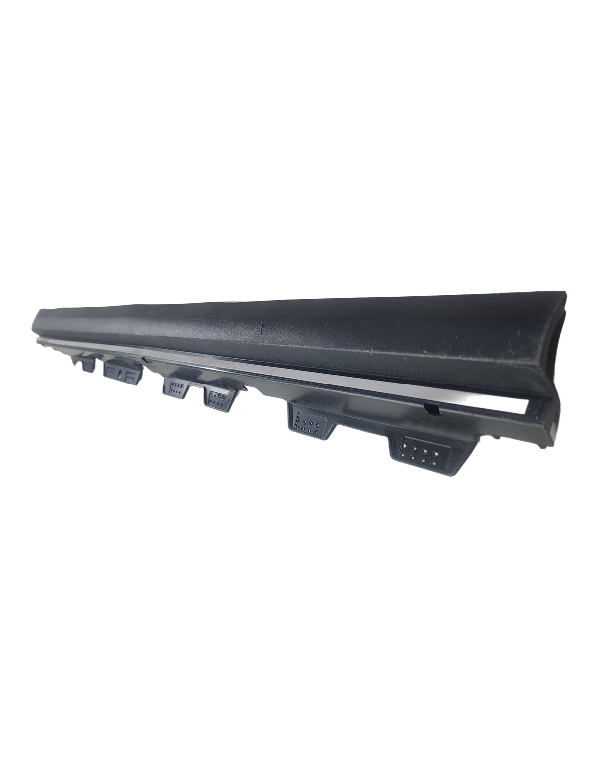 SPOILER LATERAL INFERIOR PORTA DIANT ESQ GWM HAVAL H6 2023 