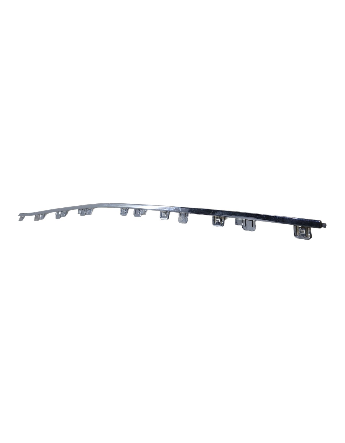 FRISO CENTRAL PARACHOQUE DIAN MERCEDES C200 C300 2021 2026