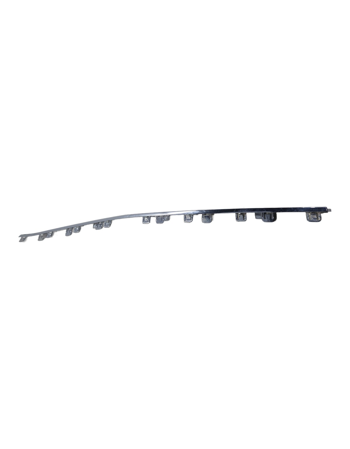 FRISO CENTRAL PARACHOQUE DIAN MERCEDES C200 C300 2021 2026