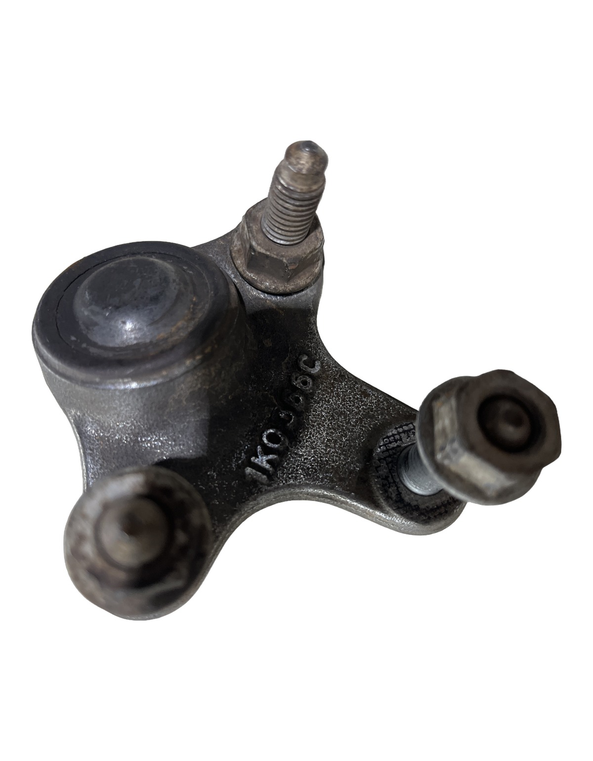 PIVO BANDEJA SUSPENSAO DIANT DIR VW JETTA TIGUAN PASSAT 2008