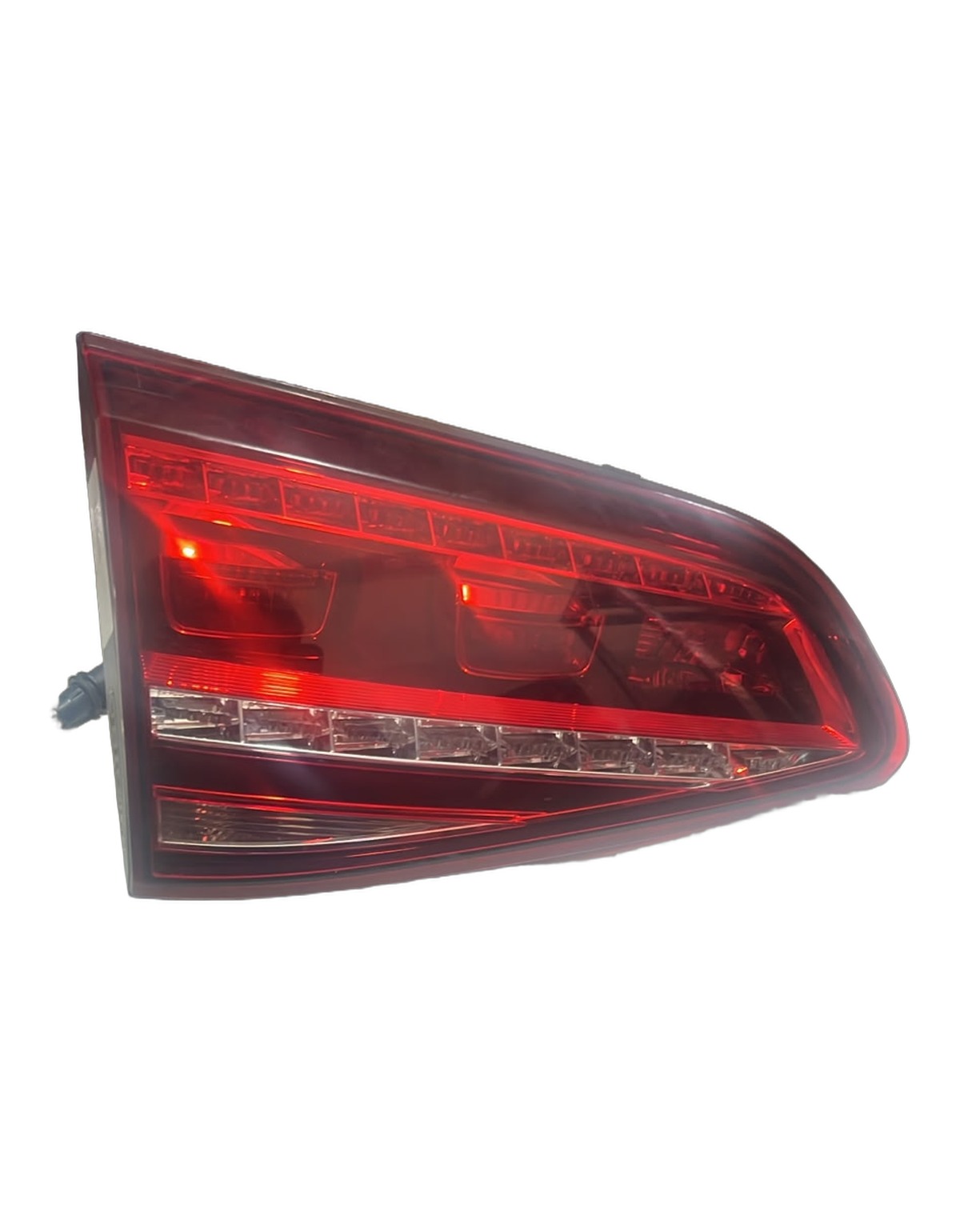 Lanterna Led Tampa Traseira Esquerda Volkswagen Golf 2017 