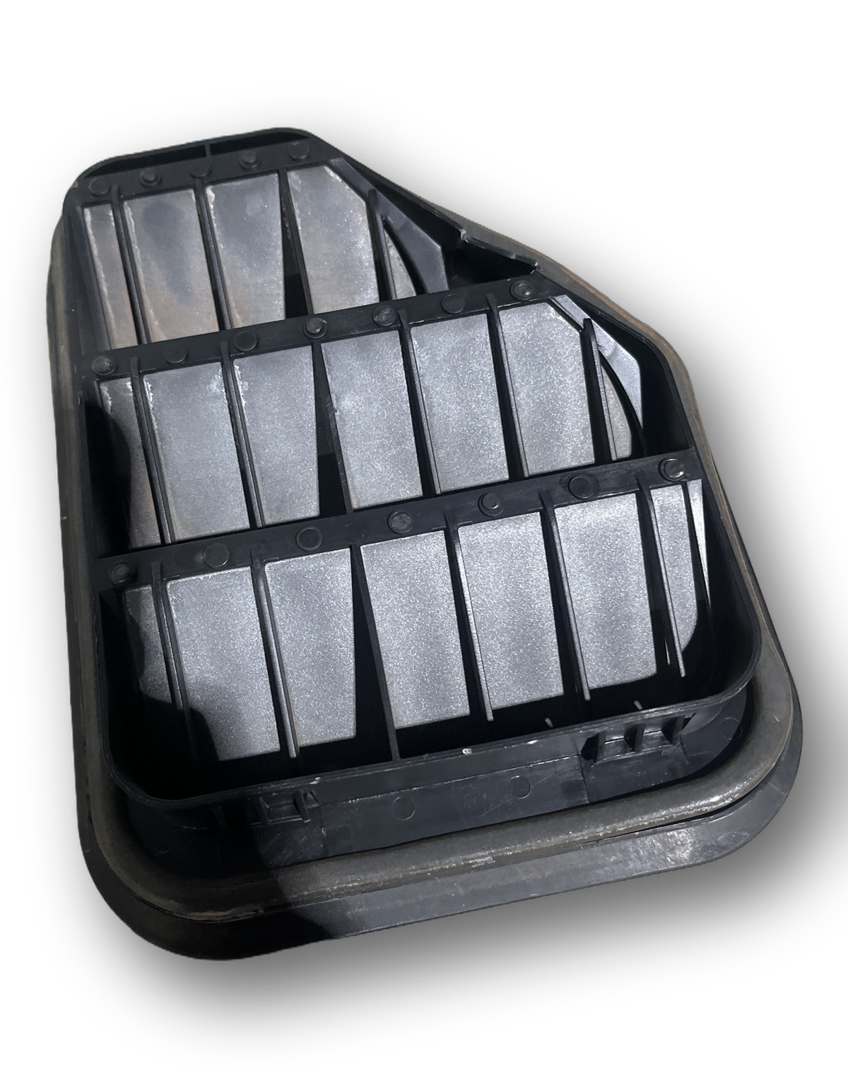 DIFUSOR TRASEIRO ESQ CARROCERIA VW TIGUAN 2009 2017