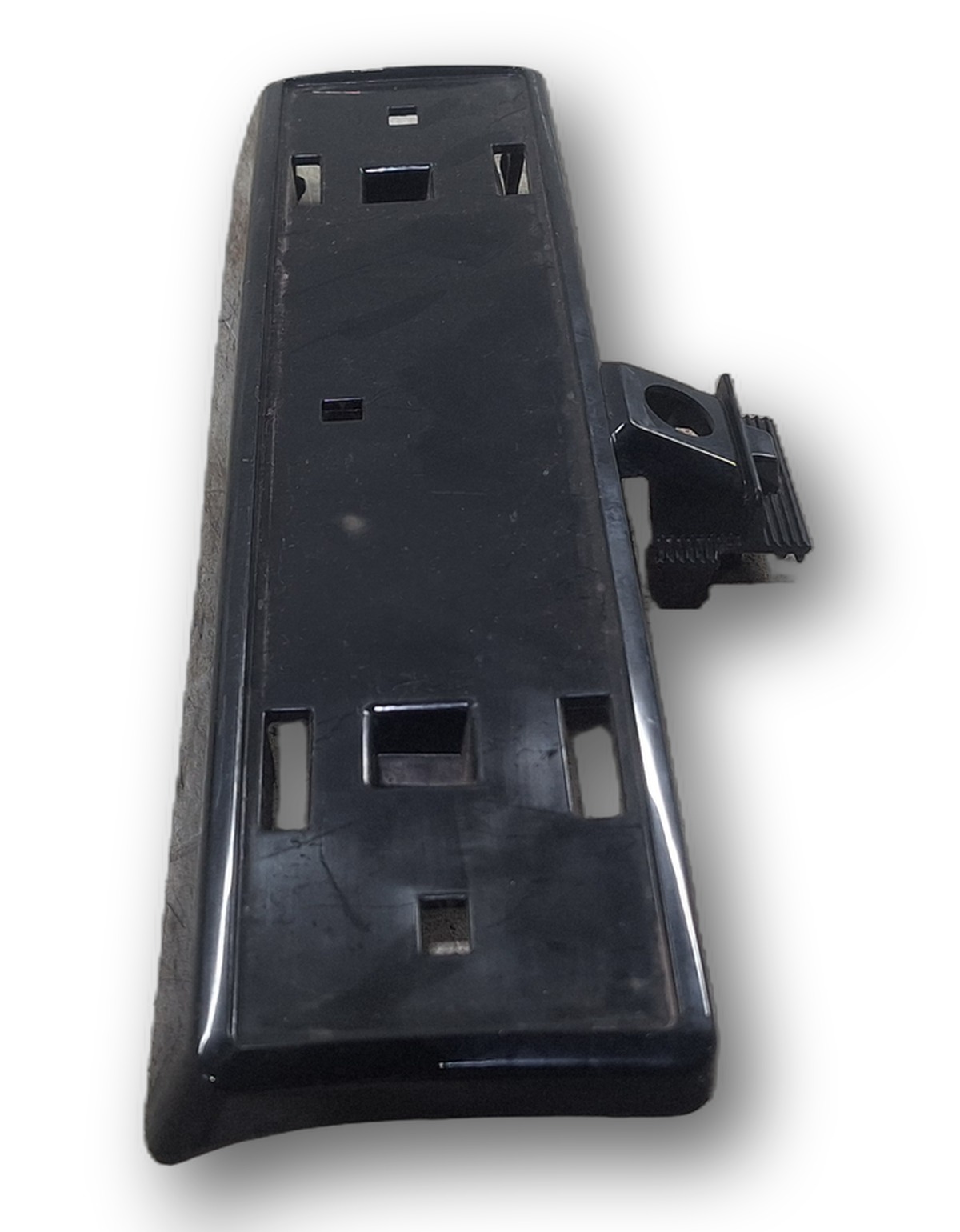 SUPORTE EMBLEMA GRADE DIANTEIRA GWM HAVAL H6 2023 2025