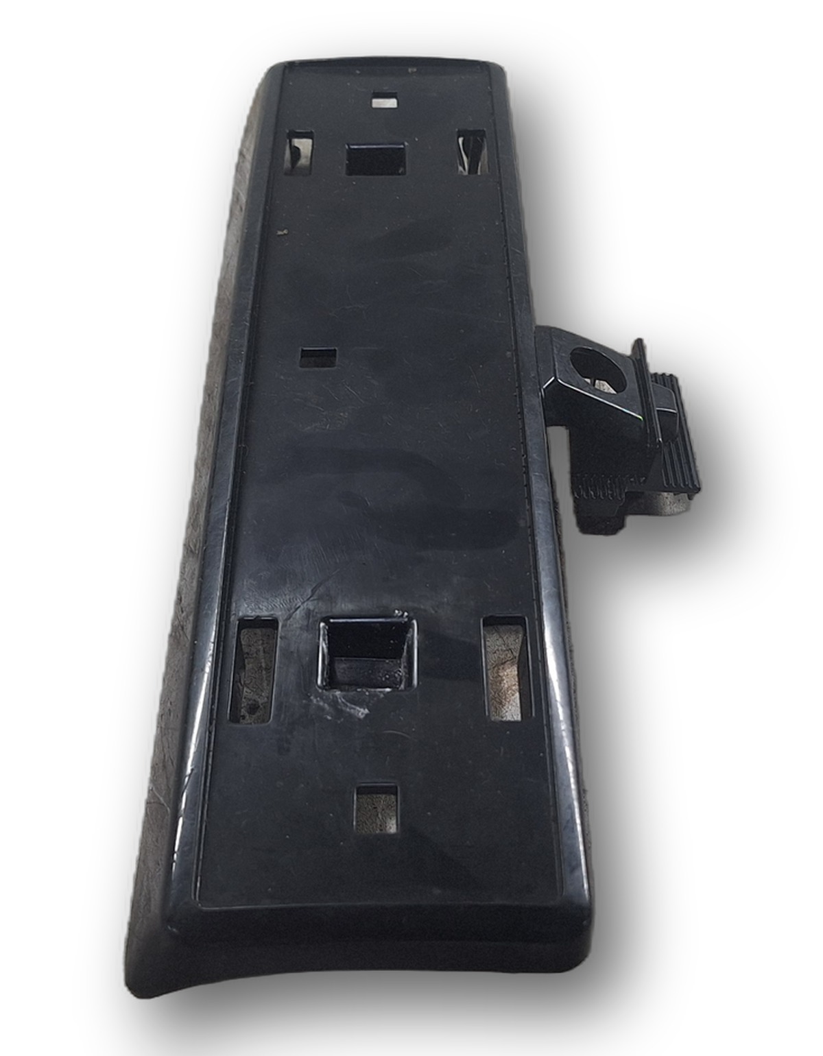 SUPORTE EMBLEMA GRADE DIANTEIRA GWM HAVAL H6 2023 2025