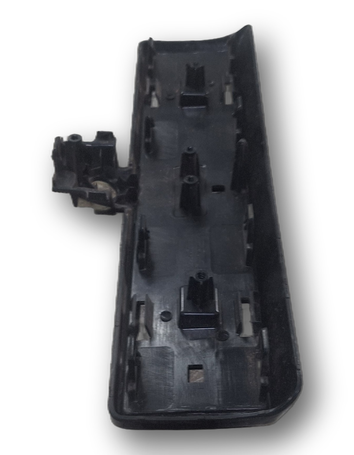 SUPORTE EMBLEMA GRADE DIANTEIRA GWM HAVAL H6 2023 2025