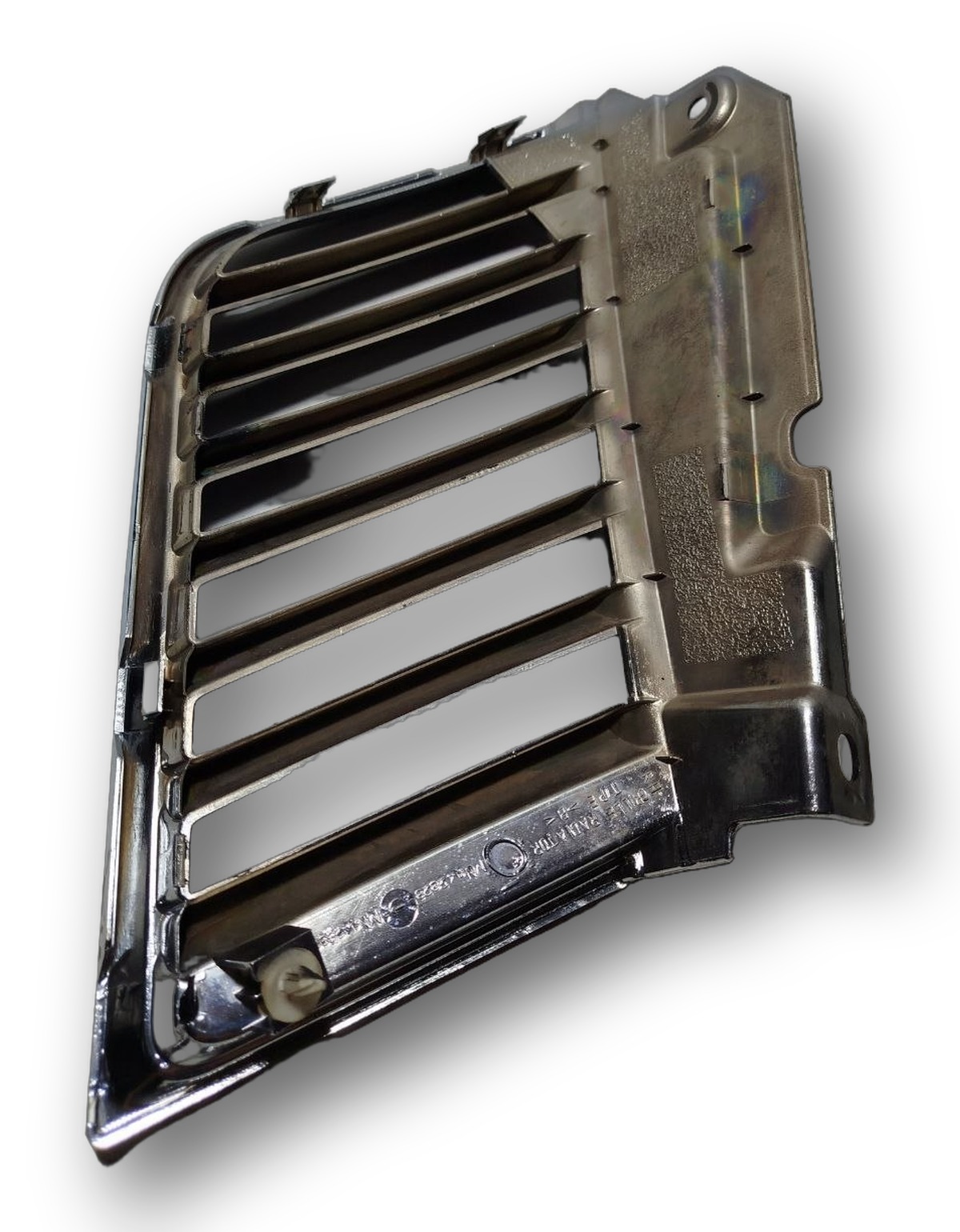 Grade Radiador Direita Mitsubishi L200 Triton 2006 2016