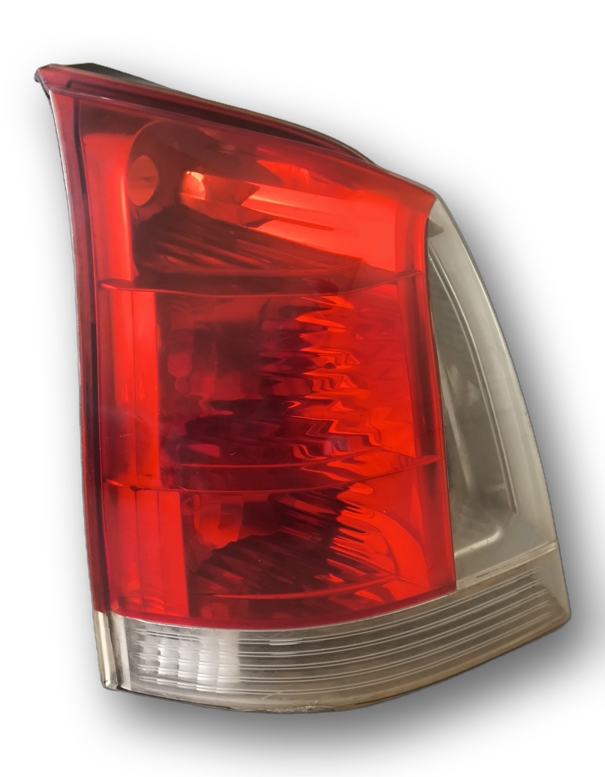 LANTERNA TRASEIRA ESQUERDA FIAT PALIO 2007 2011 DETALHE