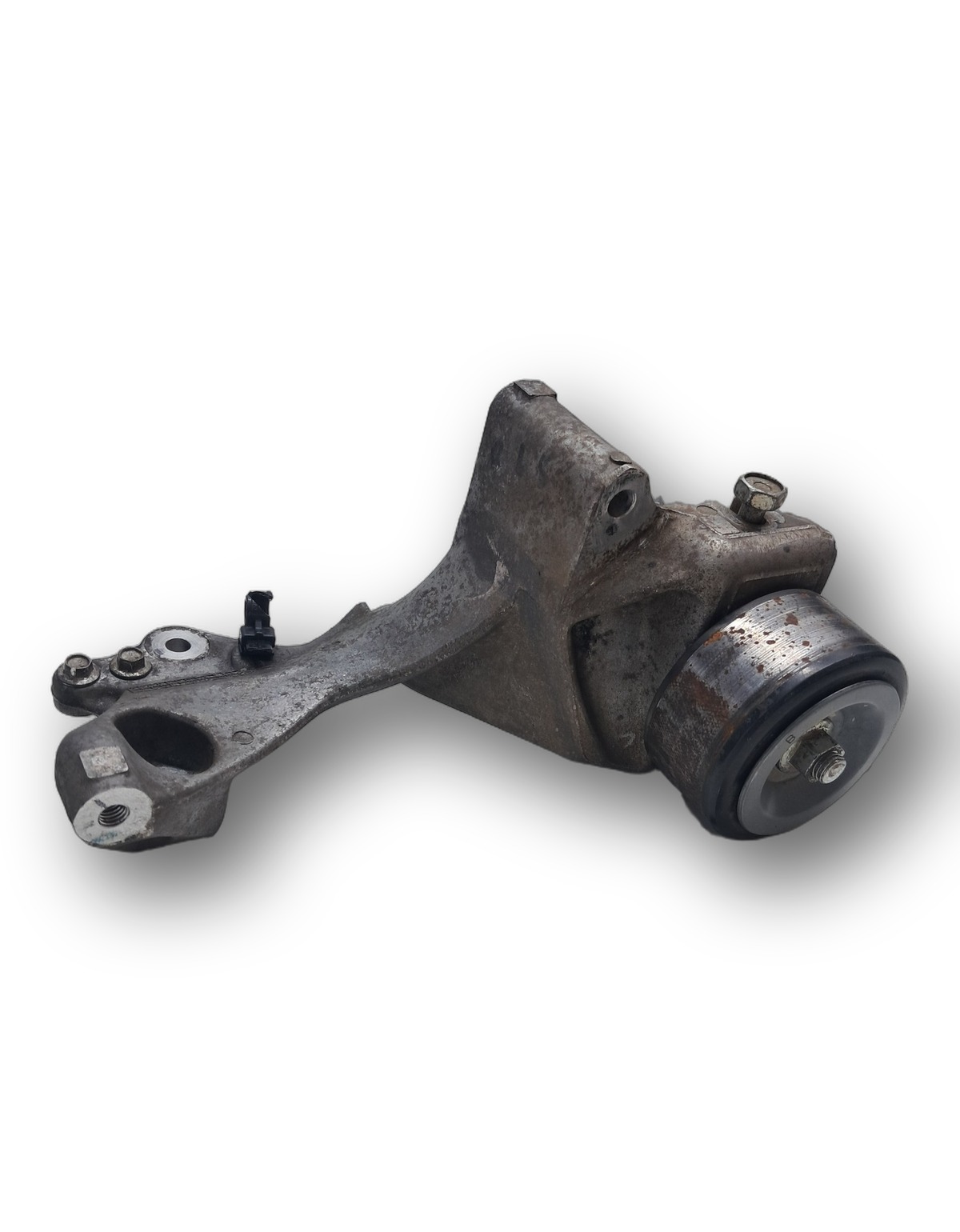 Suporte Alternador Nissan March Versa 2014 2015 2016 2020
